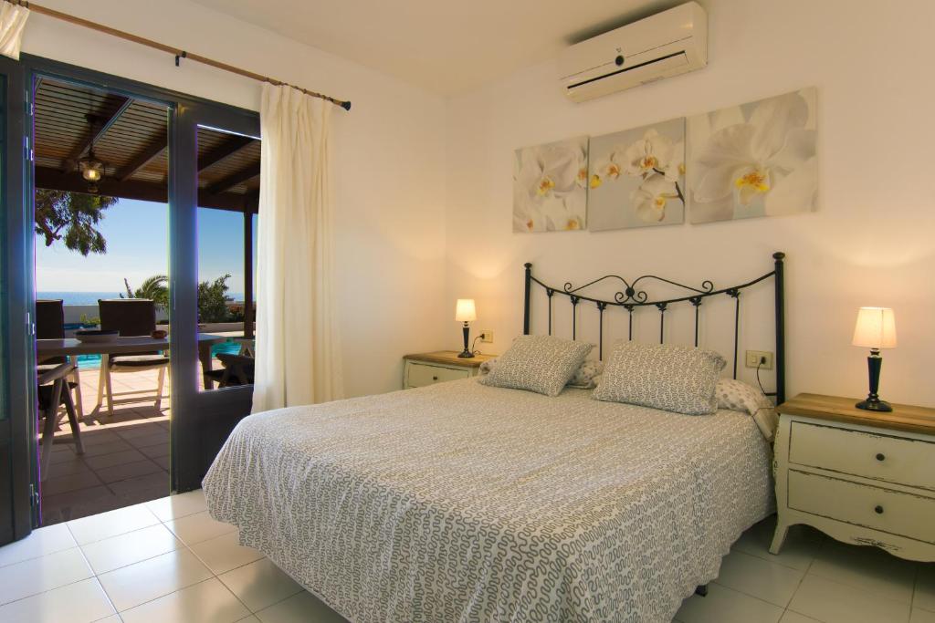 Villa Corona photo