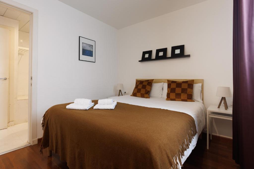 Bright Apartment with Terrace on Paseo de Gracia - 4