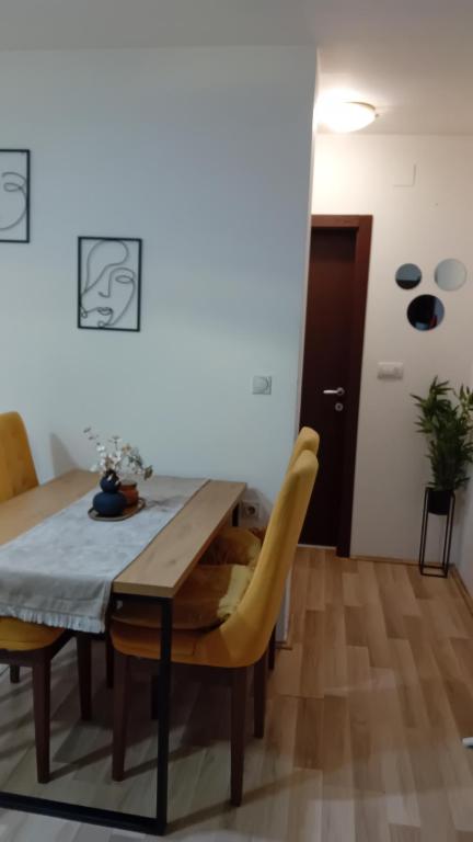 Apartman,, Nina ,, - 4