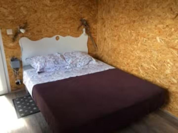 CHAMBRE DANS CABANE EN BOIS avec PISCINE ECOLOGIQUE - 5