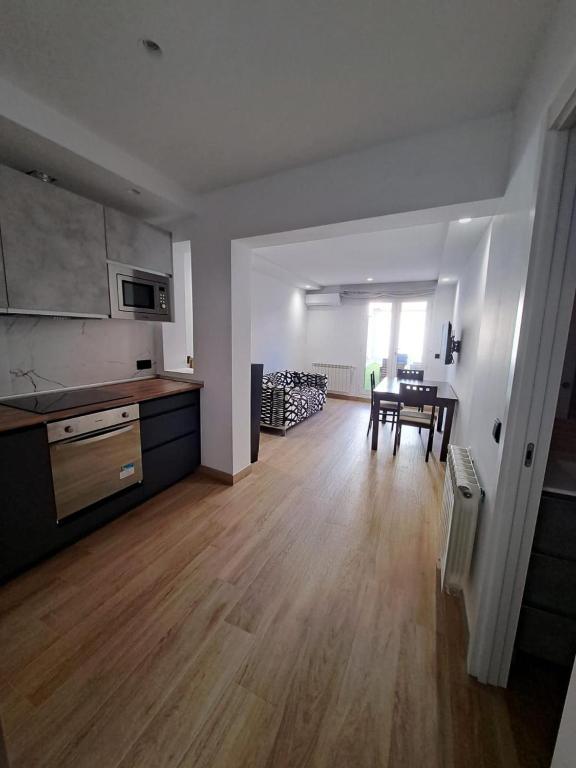 Apartment Garden 3 Bedrooms 3 Bathrooms - 5