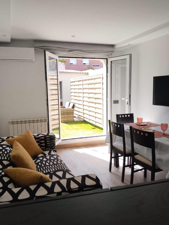 Apartment Garden 3 Bedrooms 3 Bathrooms - 4