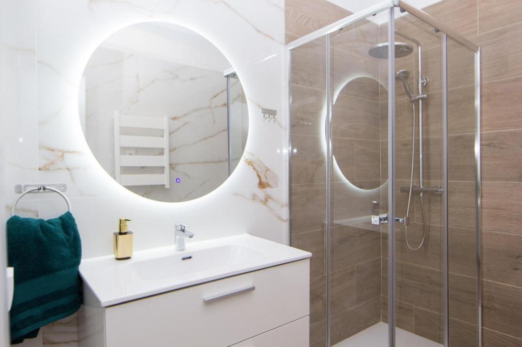 Double room with private bathroom in Alicante 3 - 4