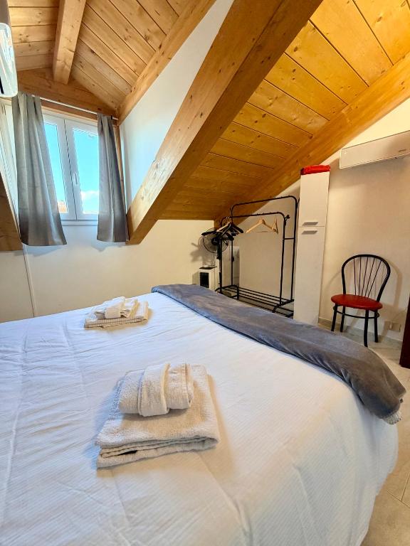 Coco Home-Chic Mansarda In the Heart of Turin - 5