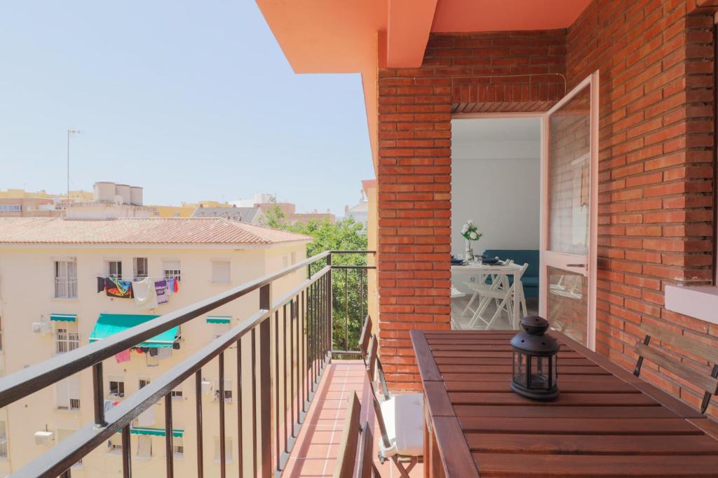 C85 - Brand New 3 Bedroom Apartment by the Center - 2