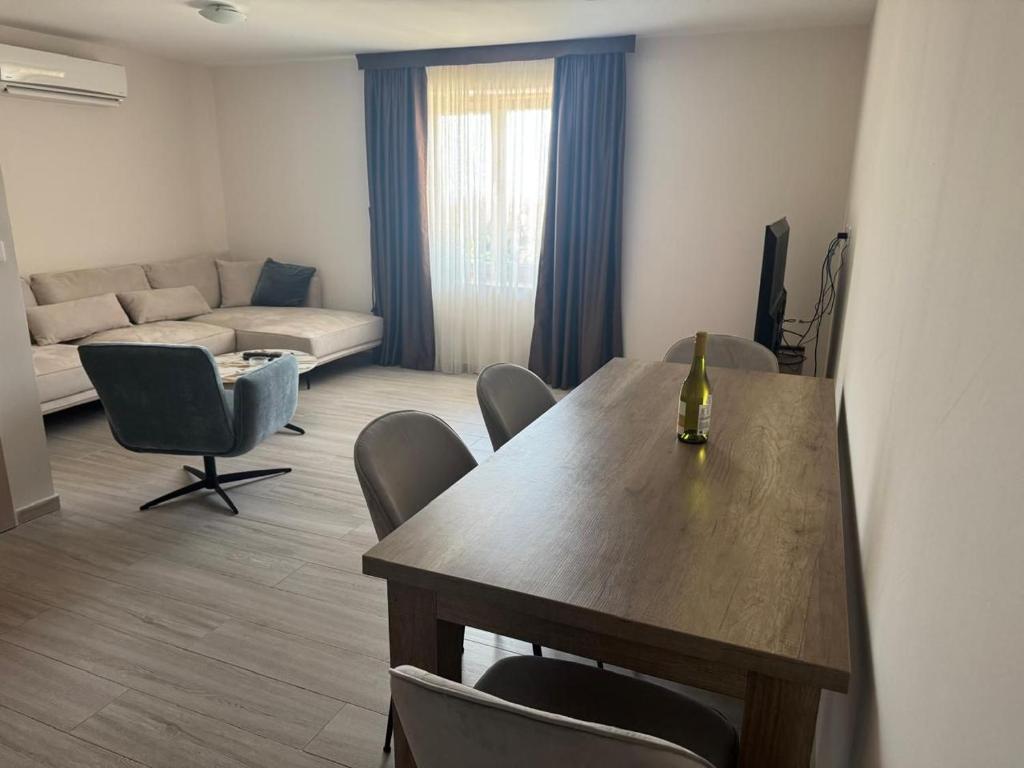 Casa Oliva Villas with Private Heated Pools and Guest Apartments-No Pool Access - 3
