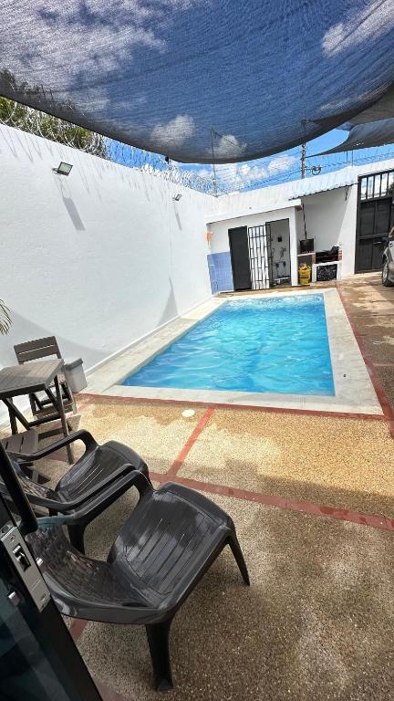 CASA VACACIONAL REMODELADA EN CARMEN de APICALA - 2