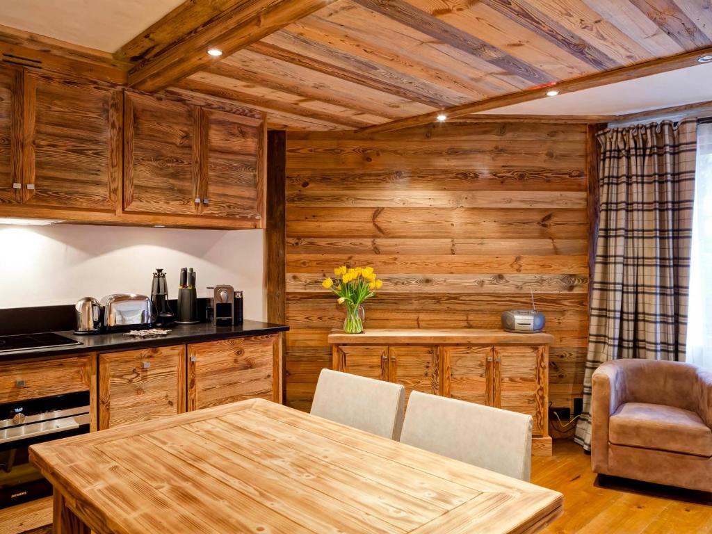 Appartement de Standing au Centre et Bord de Piste - 4 Pers, Parking, WIFI - 4