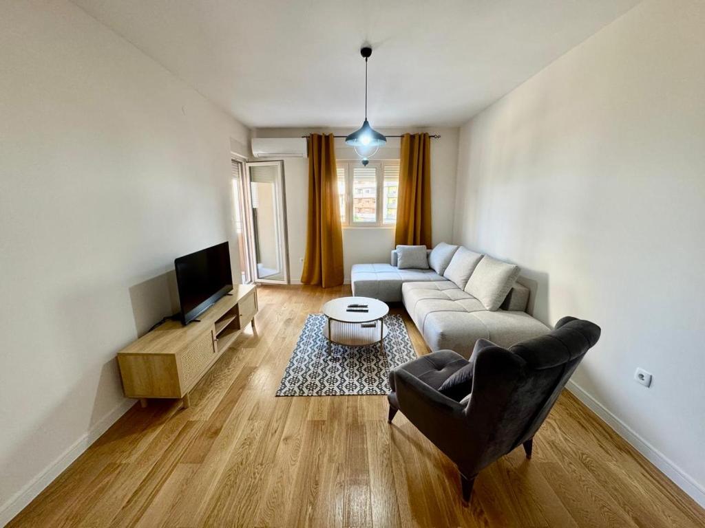 Central City Lux Apartments - 4