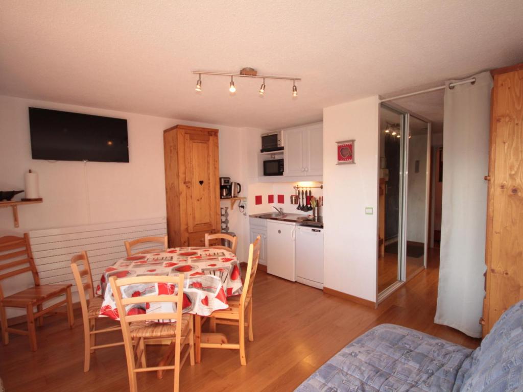 Les Saisies: T2 cabine, 6 pers, terrasse sud, animaux admis - 1