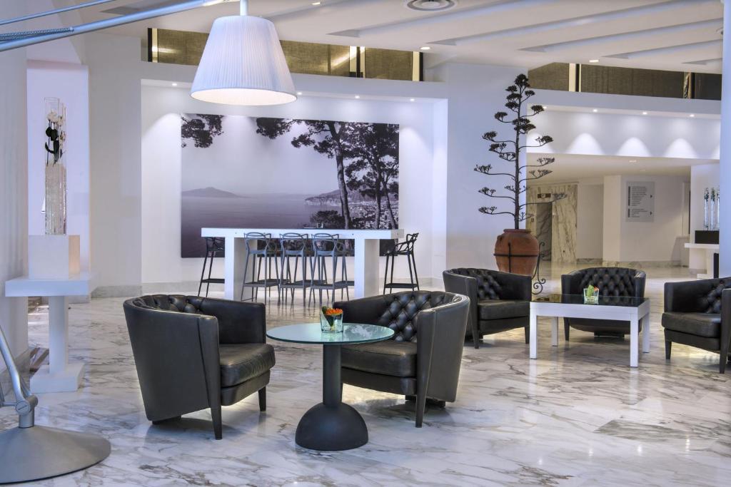 フロント・ロビー