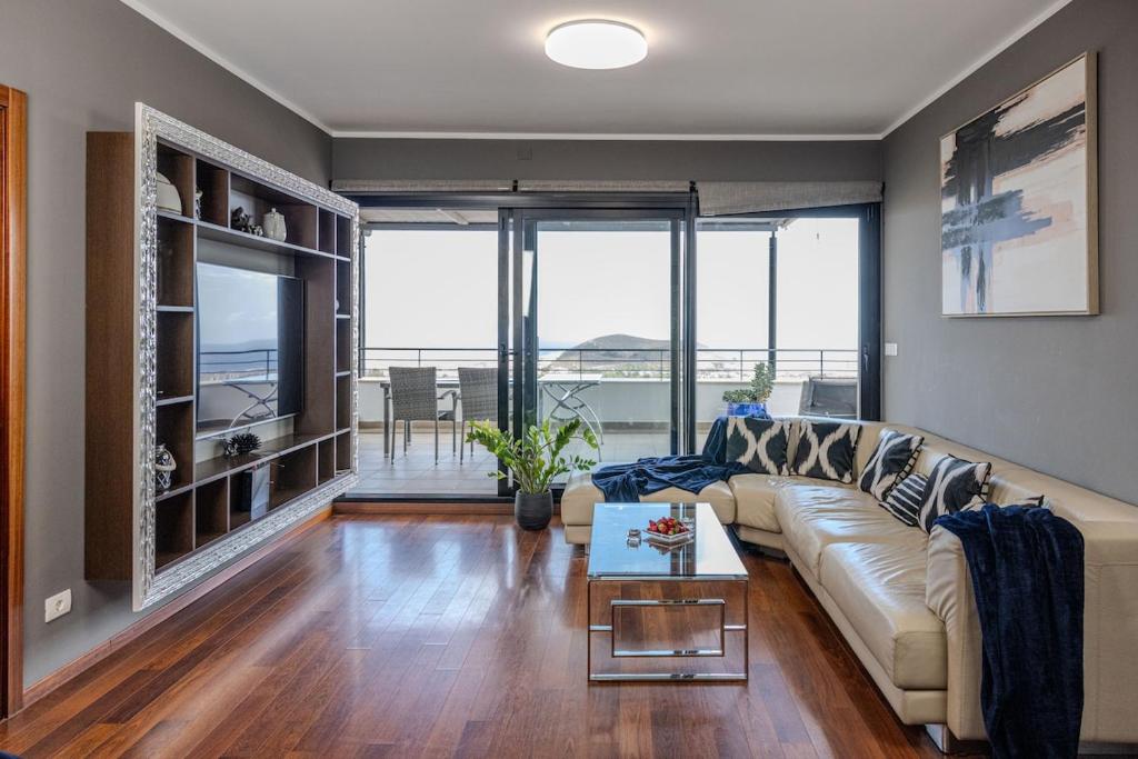 Ocean View Apartment IRI - 2