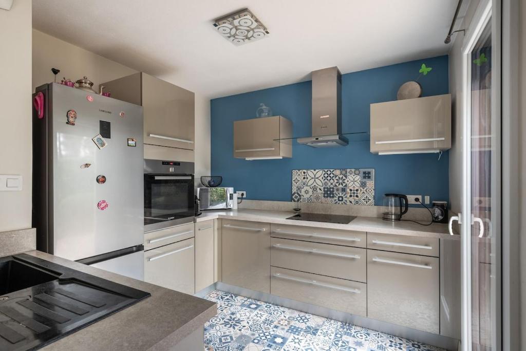 Appartement Cosy - RDJ- 2 Chambres - Parking Privée - 4