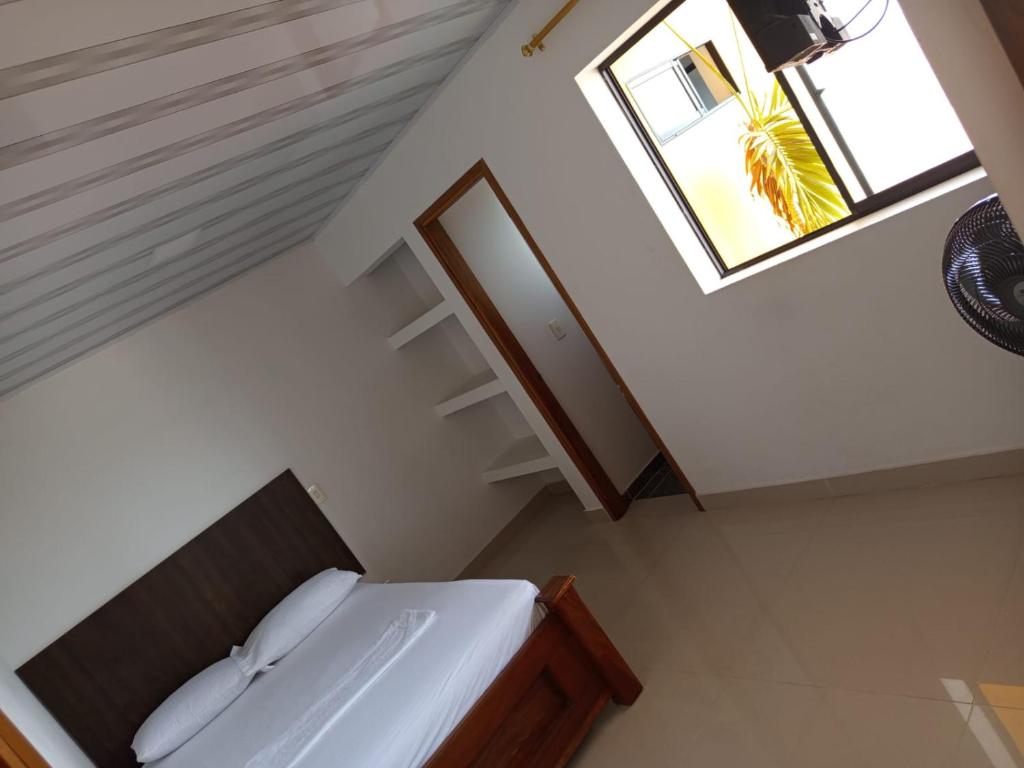 HOTEL CASCADA PLAZA - 4
