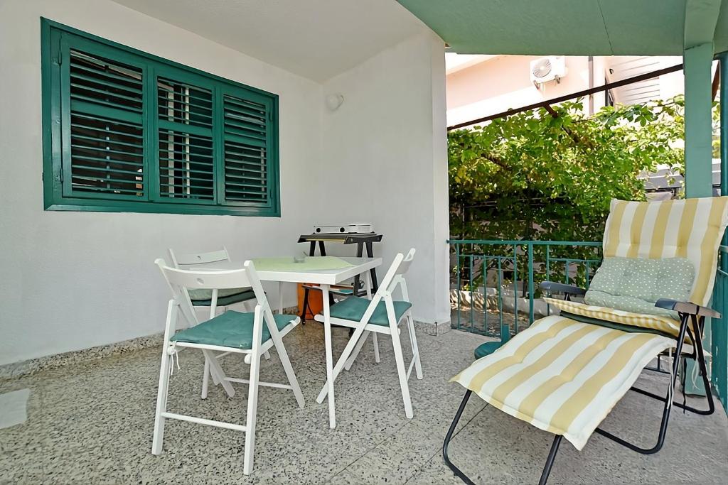 Charming Little House - Private Parking & Beach Nearby - 3