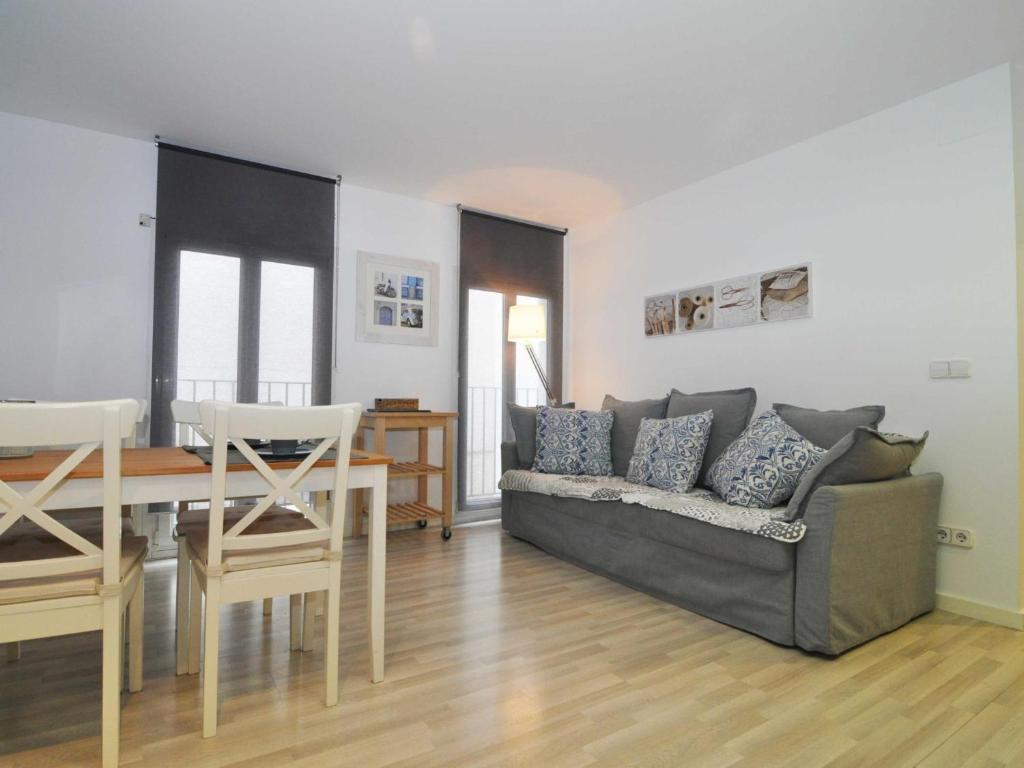 Apartamento acogedor en el centro de L'Escala con terraza privada - HISP-7-28 - 2