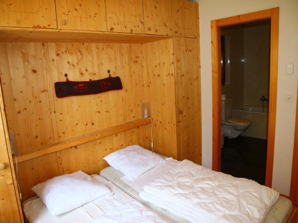 Apartment in Valais near Cable Car - 5
