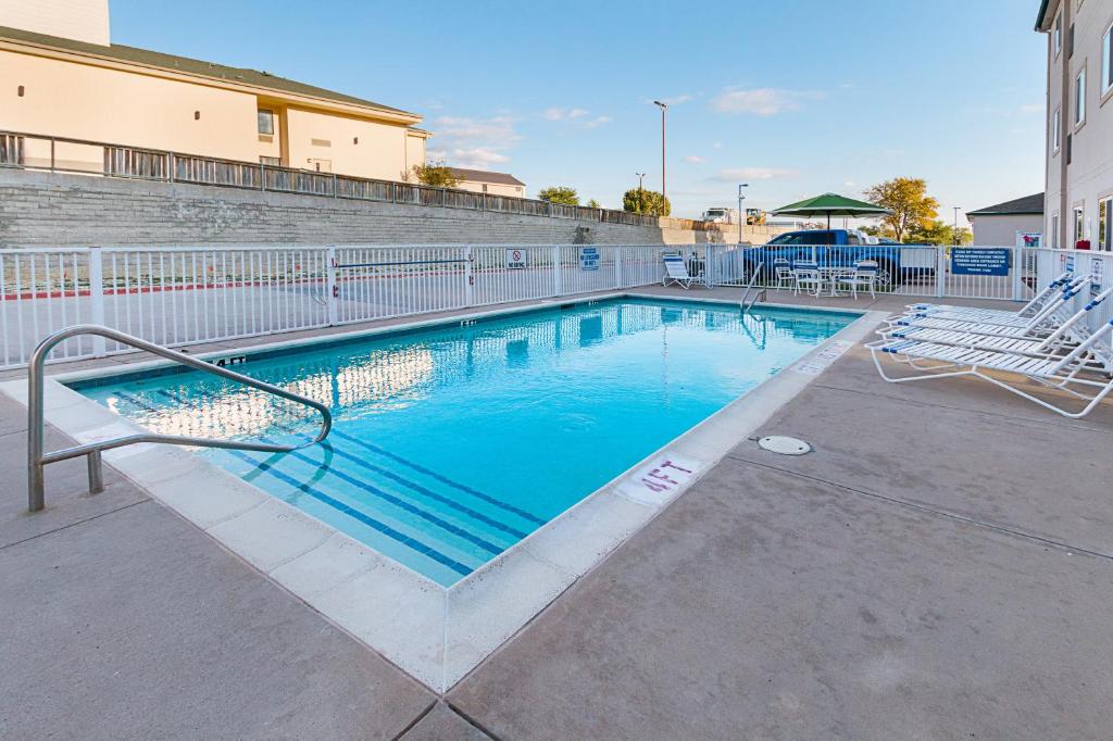 Motel 6-Weatherford, TX photo