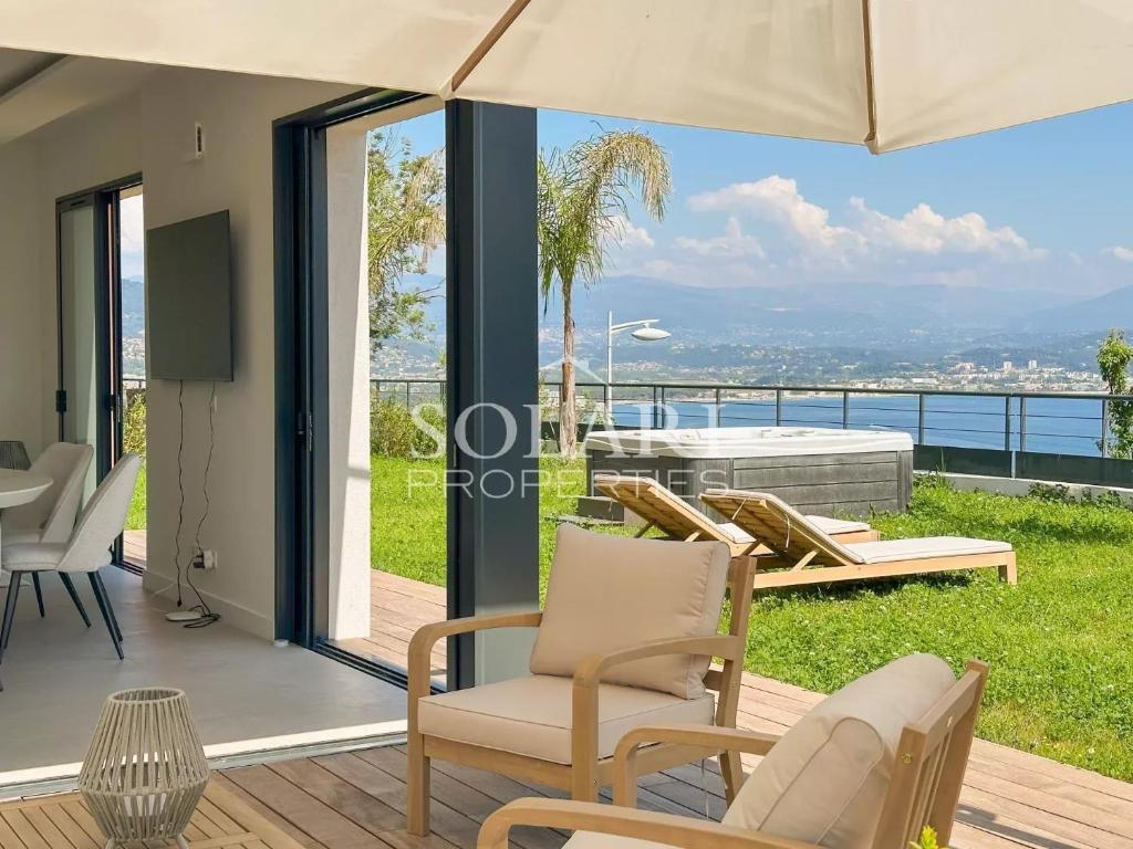Apartment with jacuzzi and sea view - 5