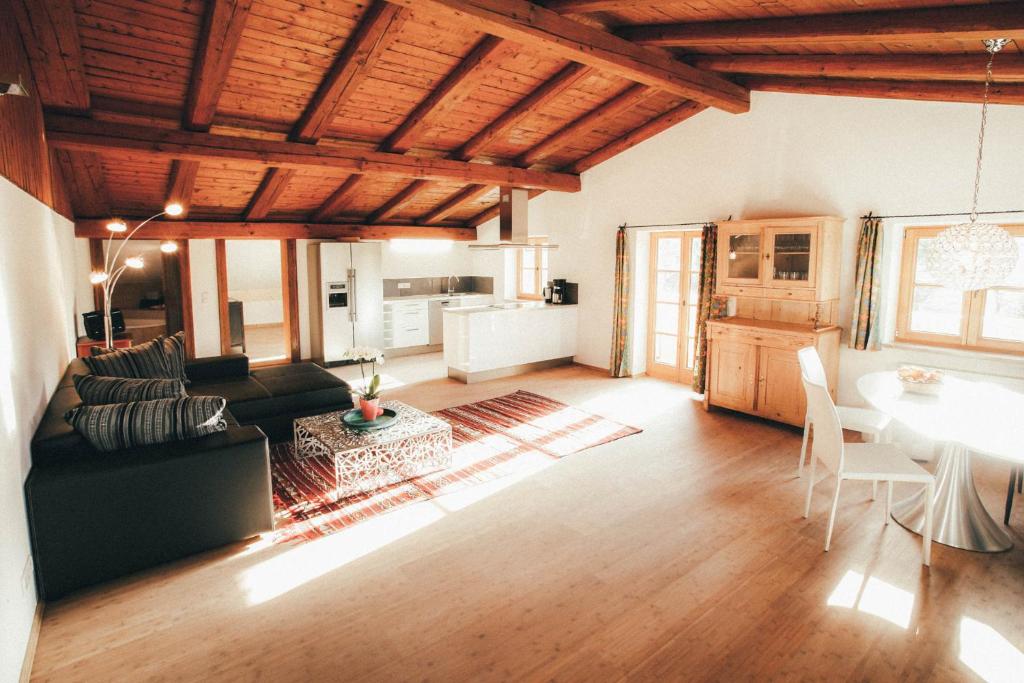 Luna Mia Apartment 4 - 2
