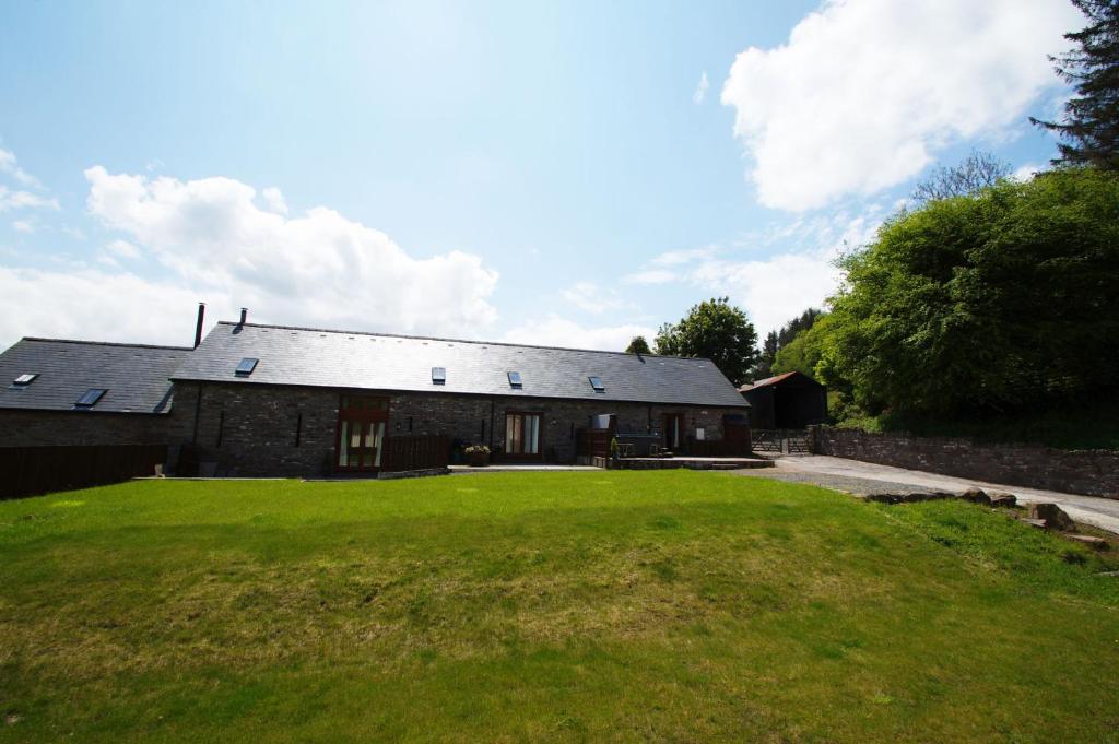 Onnen Fawr Barn