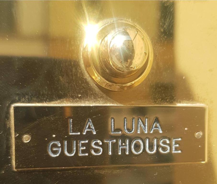 La Luna Guest House - 3
