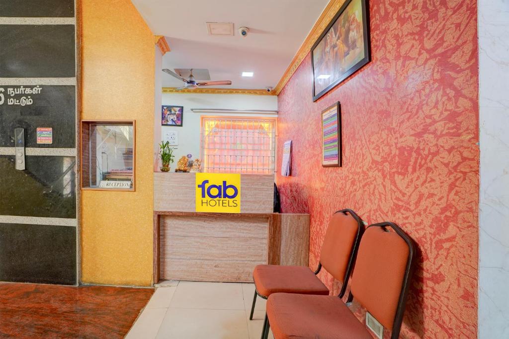 FabHotel Yazhini Residency