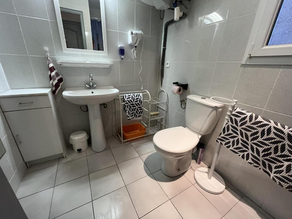 Le Nid des Roitelets - Appartement Cosy T2 à 50 m des Thermes - Classé 2 étoiles - 2