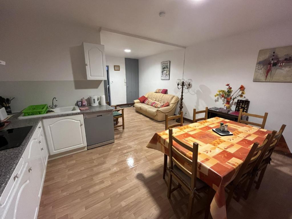 Le Nid des Roitelets - Appartement Cosy T2 à 50 m des Thermes - Classé 2 étoiles - 4
