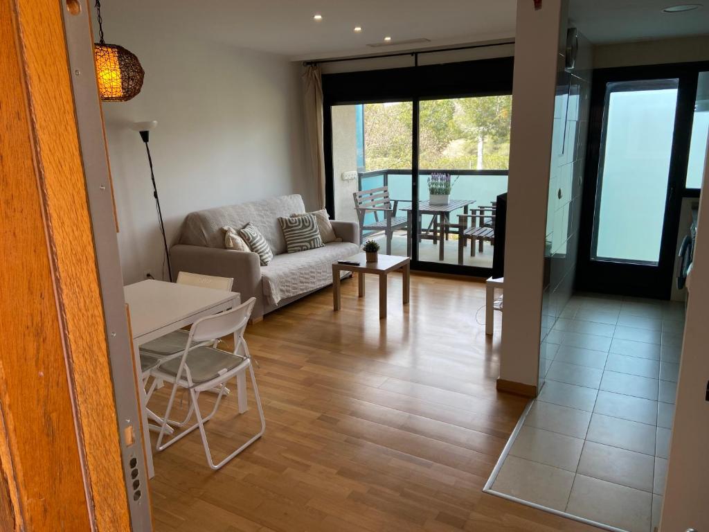 Little Paraiso - 1