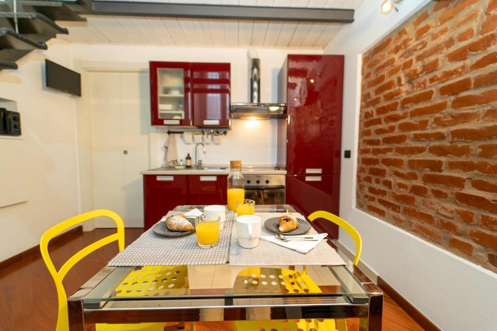 Country and elegant loft with WiFi and AC - 2