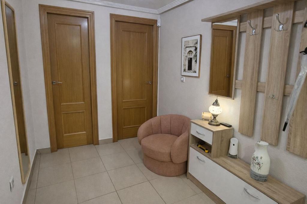 Torrevieja 2 BR and Parking - 2