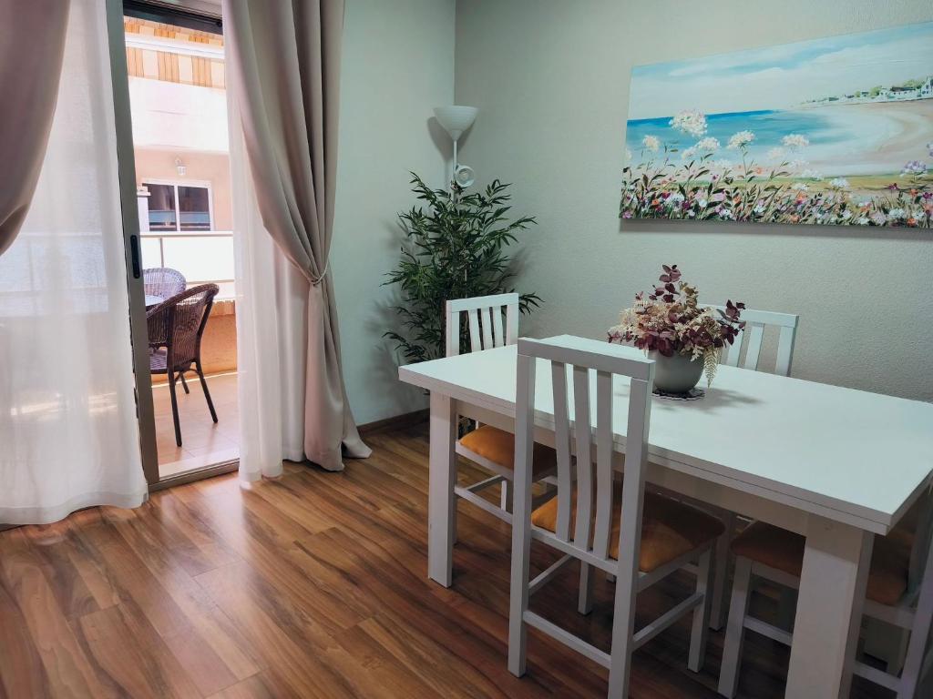 Torrevieja 2 BR and Parking - 3