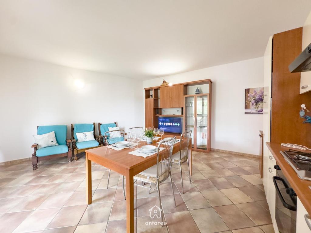 Clarissa House - 3