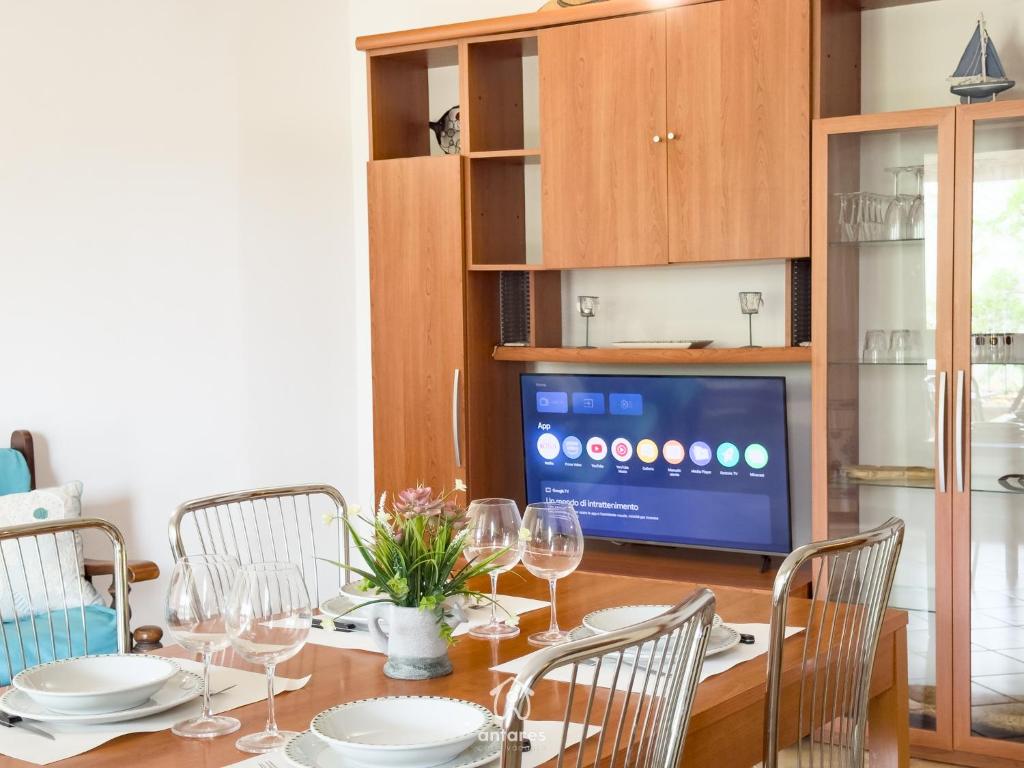Clarissa House - 4