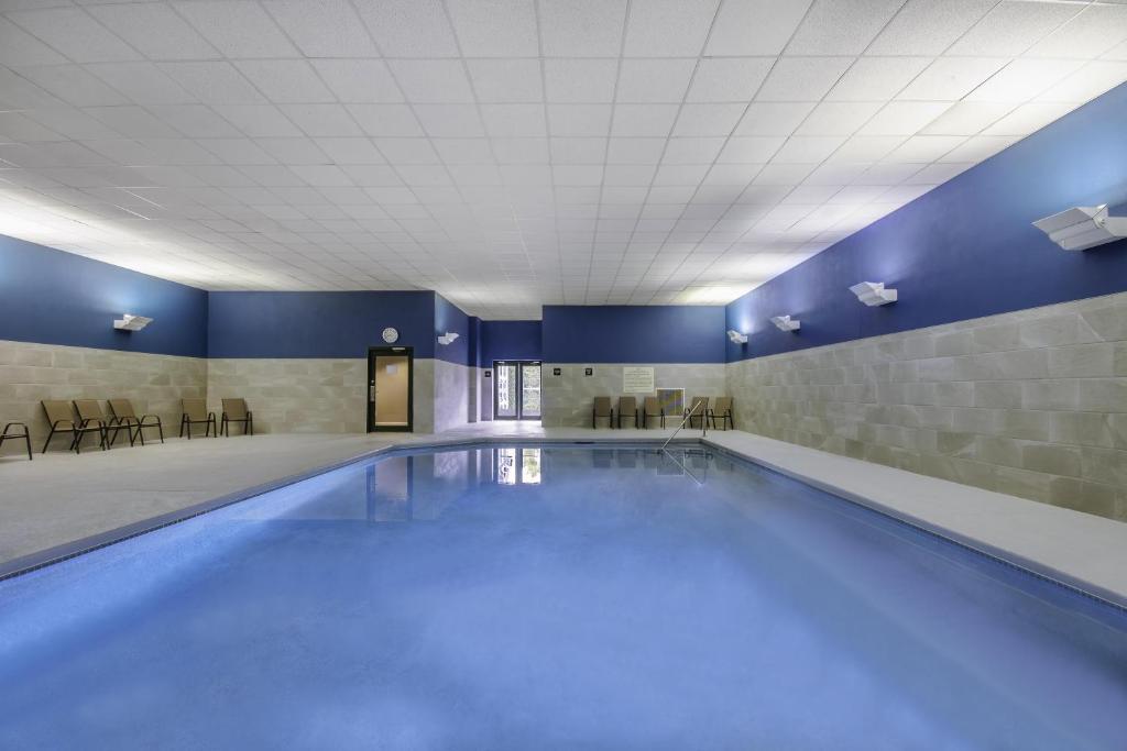 Hampton Inn East Aurora 眺望