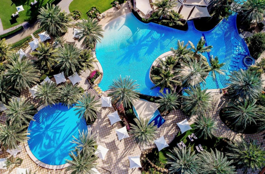 Hilton Muscat Al Bandar — Swimming pool in Muscat, Muscat