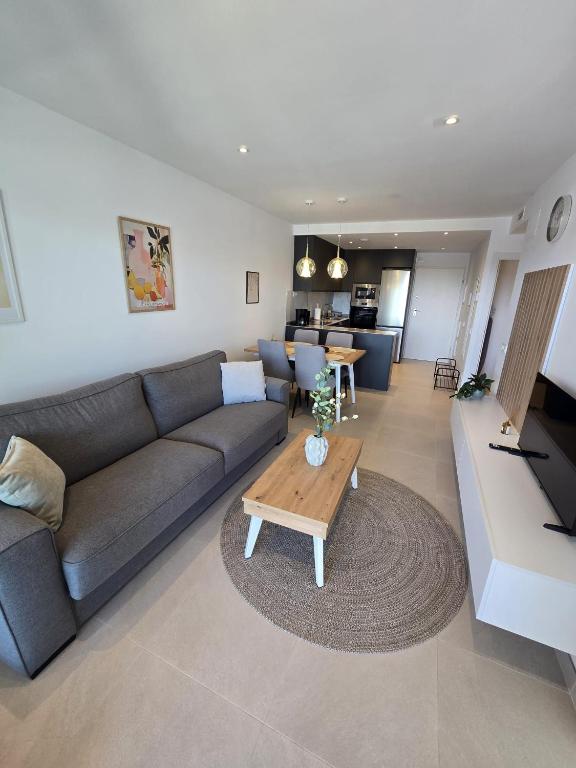 Eden La Mata 2 bedroom Apartment - 5