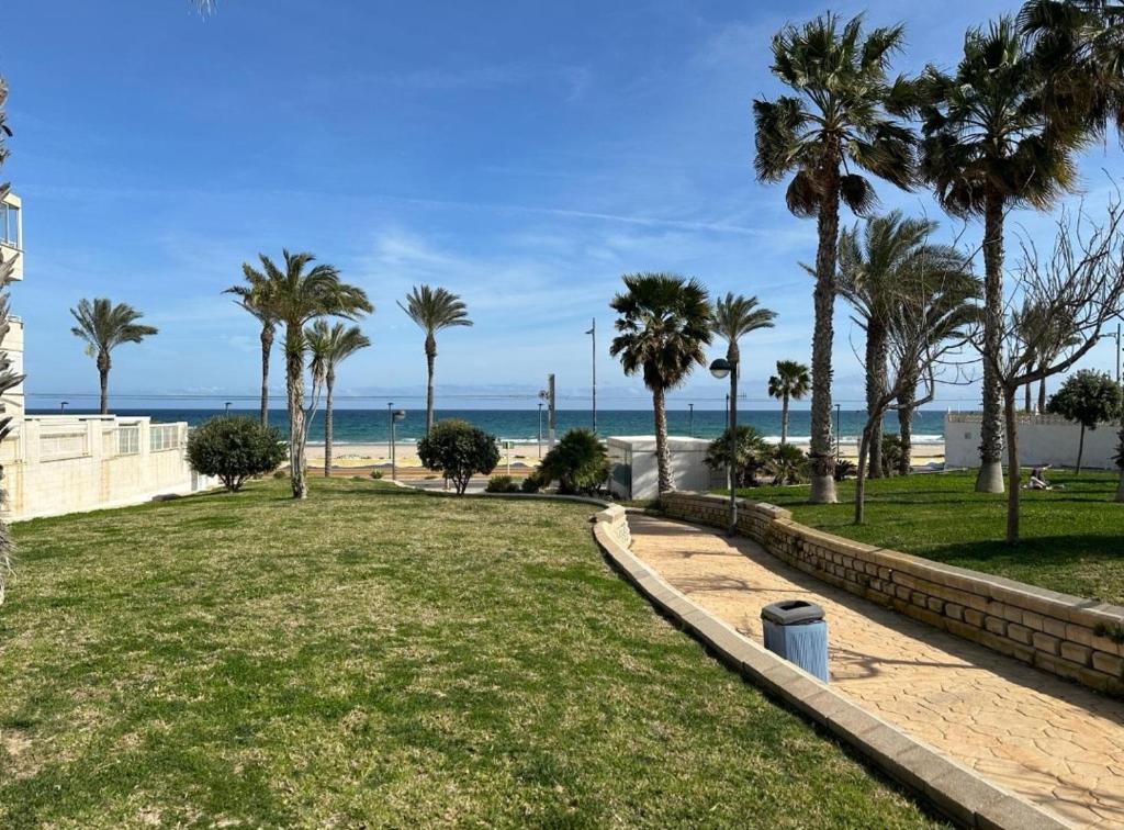 Seafront Chalet Muchavista direct beach access - 3