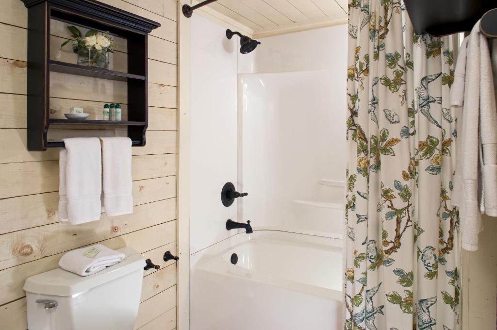 Glen-Ella Springs Inn photo