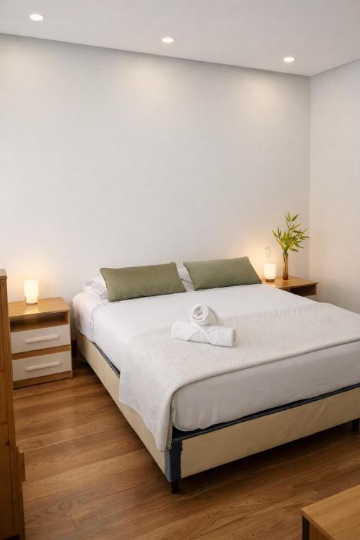 Elegance and Comfort in the Heart of Equipetrol - 1