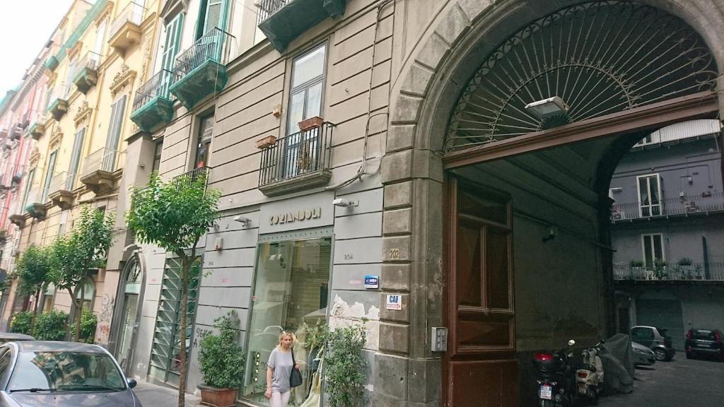 NAPOLI DUOMO STAY Charming Apartment - 3