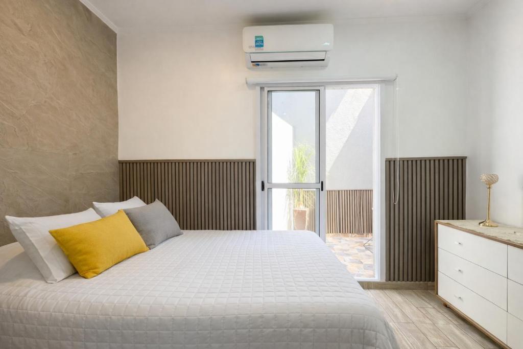 Departamento Moderno, equipado en Vicente Lopez , Ideal River Plate ,Tecnópolis ,100 metros del tren - 3