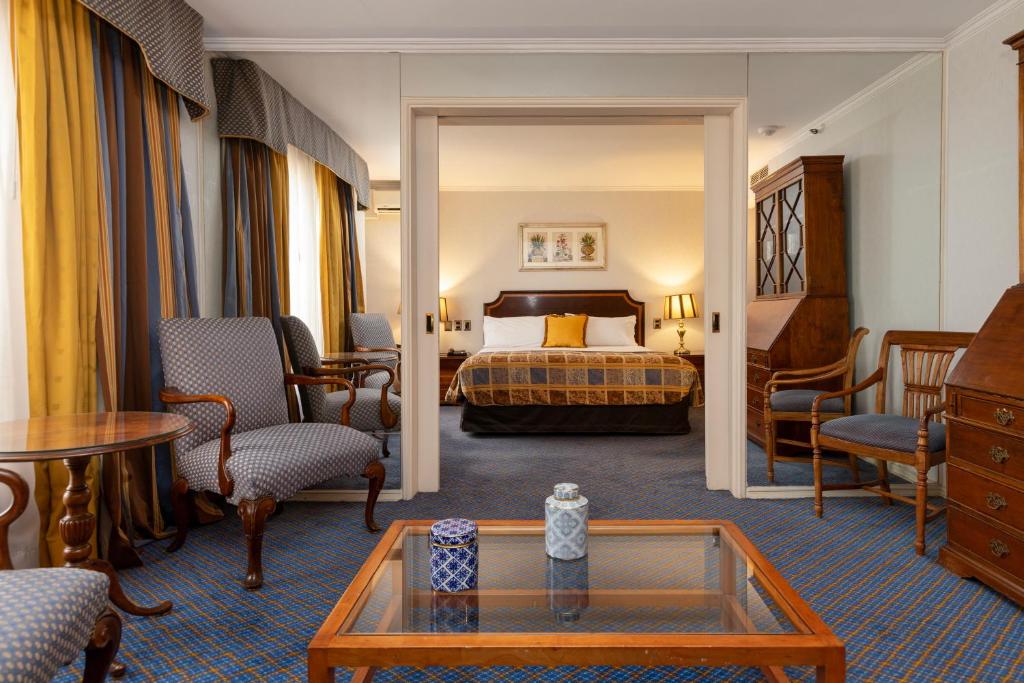 Park Plaza Santiago - 2