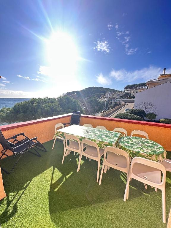 Apartamento con jardín a 11 metros de la playa. CG. - 4