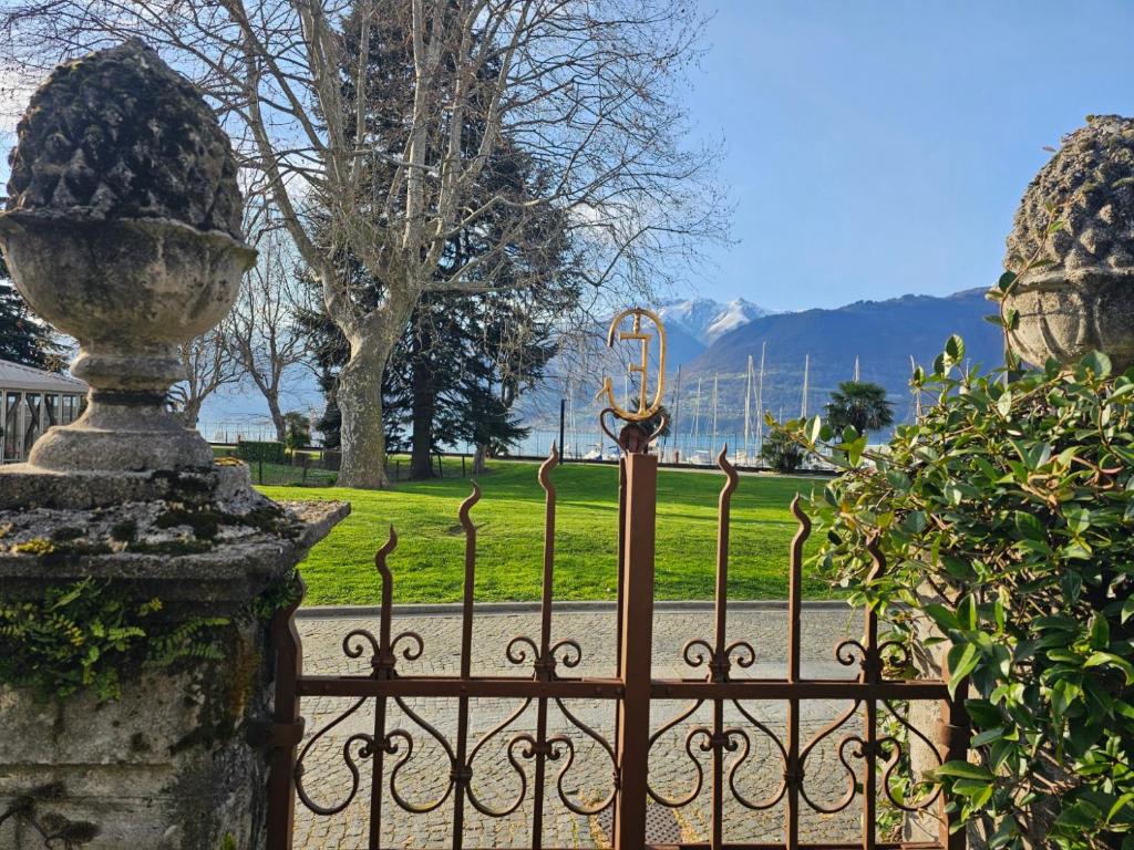 Villa Lago Groundfloor Lakefront Beach Garden Bike&Boat& Scooter Lake Como - 4