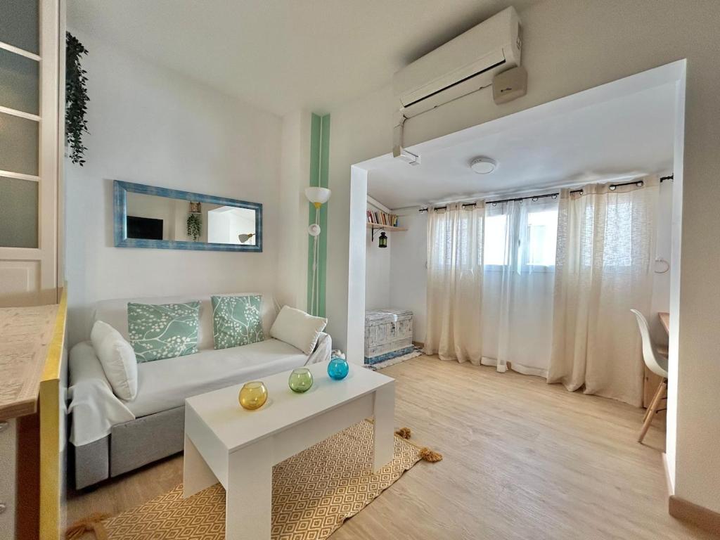 Peña 7 Apartment by Pineapple Homes - 3