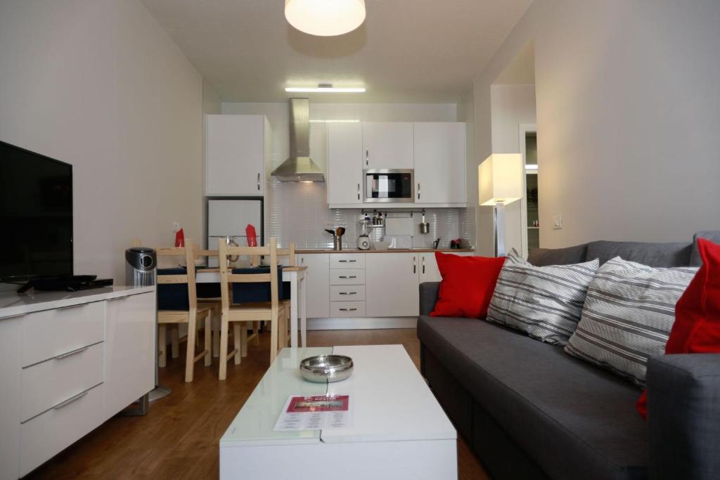 Lovely apartment , center,near beach Parking free - 4
