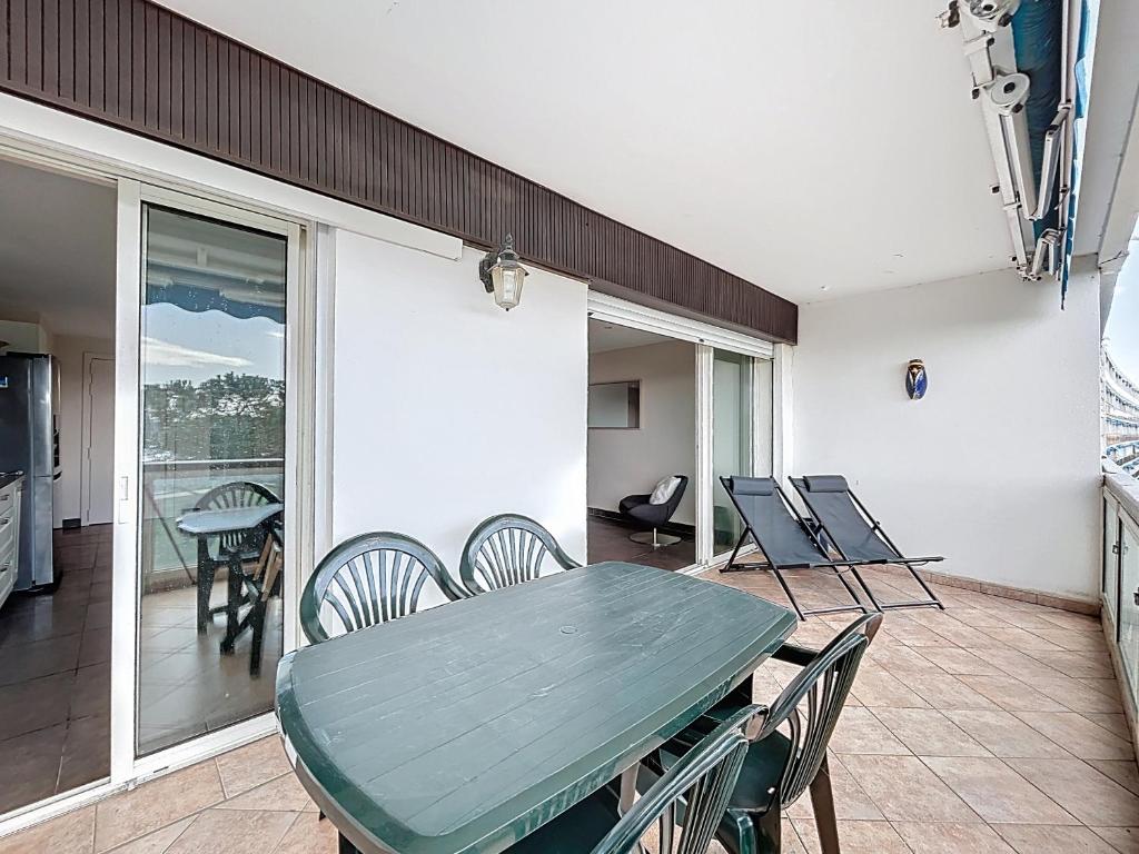 En première ligne Vue Mer Appartement tout confort climatisé 2 chambres avec parking - 4
