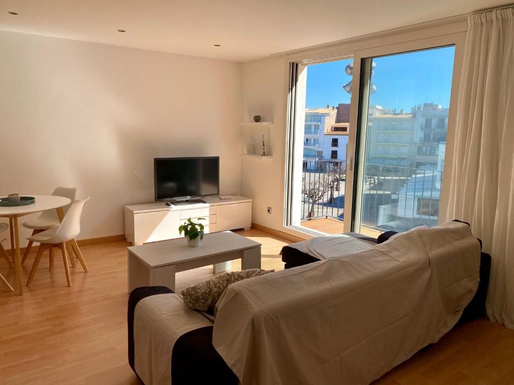 Apartamento con terraza frente al mar - 3